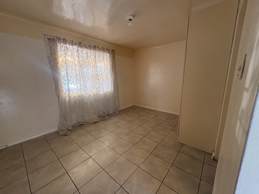 To Let 1 Bedroom Property for Rent in Belthorn Estate Western Cape